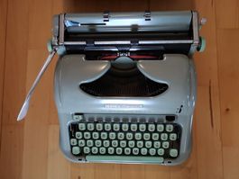 Hermes Media 3 Schreibmaschine, Vintage Design, Retro Look