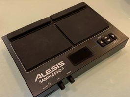 ALESIS SAMPLEPAD 4 - instrument de percu et lecture échanti