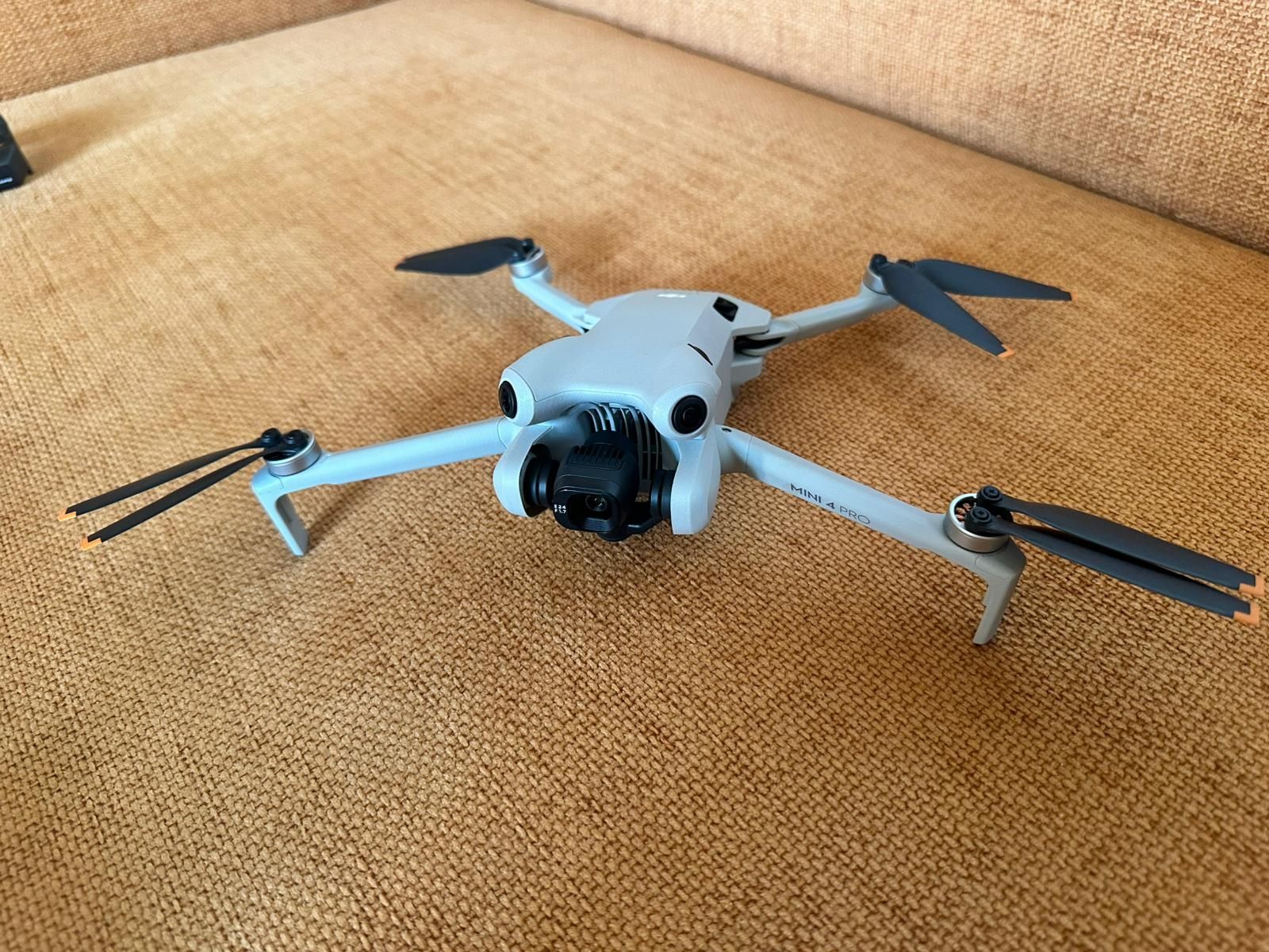 DJI Camcorder: DJI Mini Pro 4 Fly More – Gebraucht aus Walzenhausen von bar_2956
