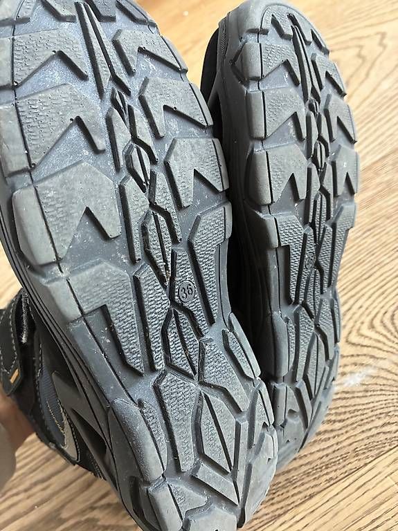 Schuhe für Jungen: Herbst-/Winterschuh Gr. 35/36 – Gebraucht aus Winterthur von Rawille 3