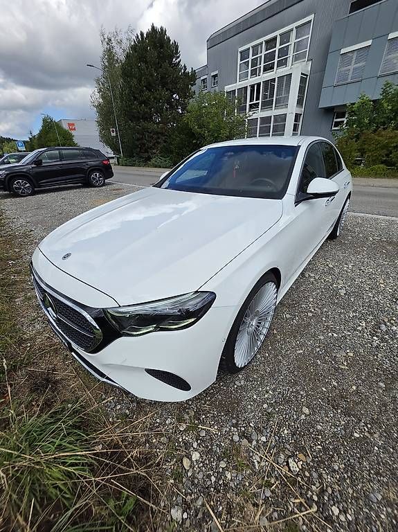 Autos: Mercedes E220D / W214 / Verhandelbar – D'occasion à Wil SG par Den_bz69 9