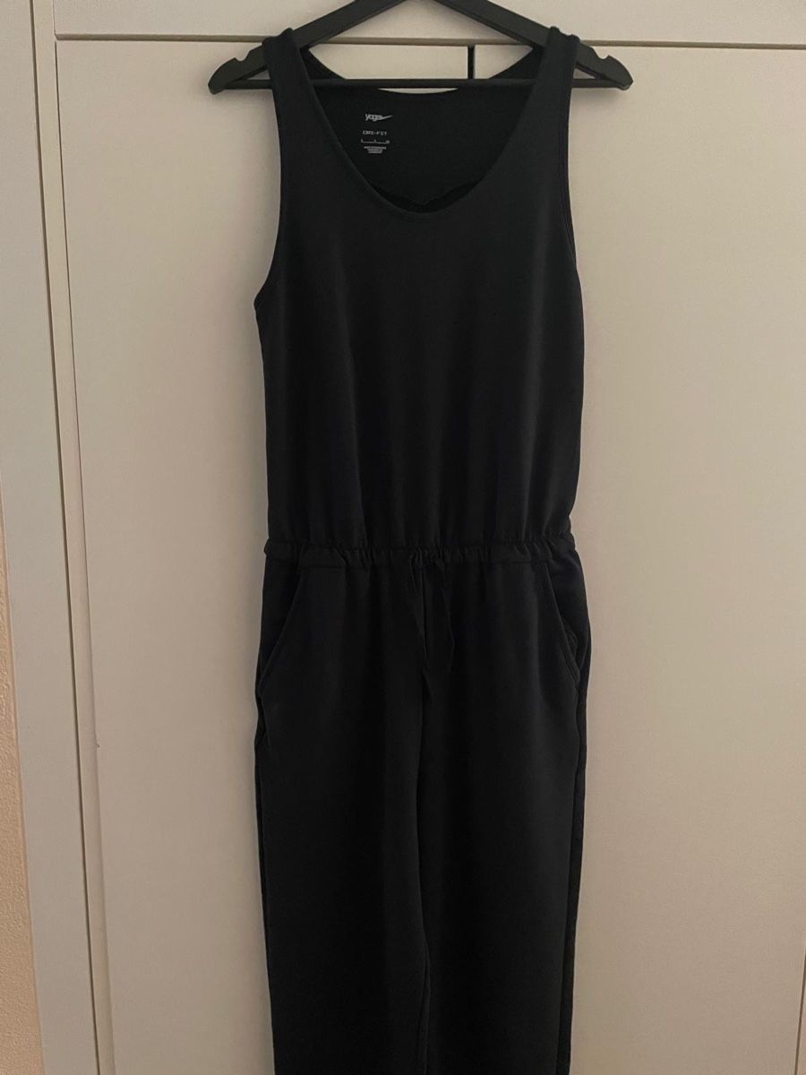 Nike Jumpsuits: Overall / Jumpsuit Nike / Yoga – Neu (gemäss Beschreibung) aus Dübendorf von Sebashop 2
