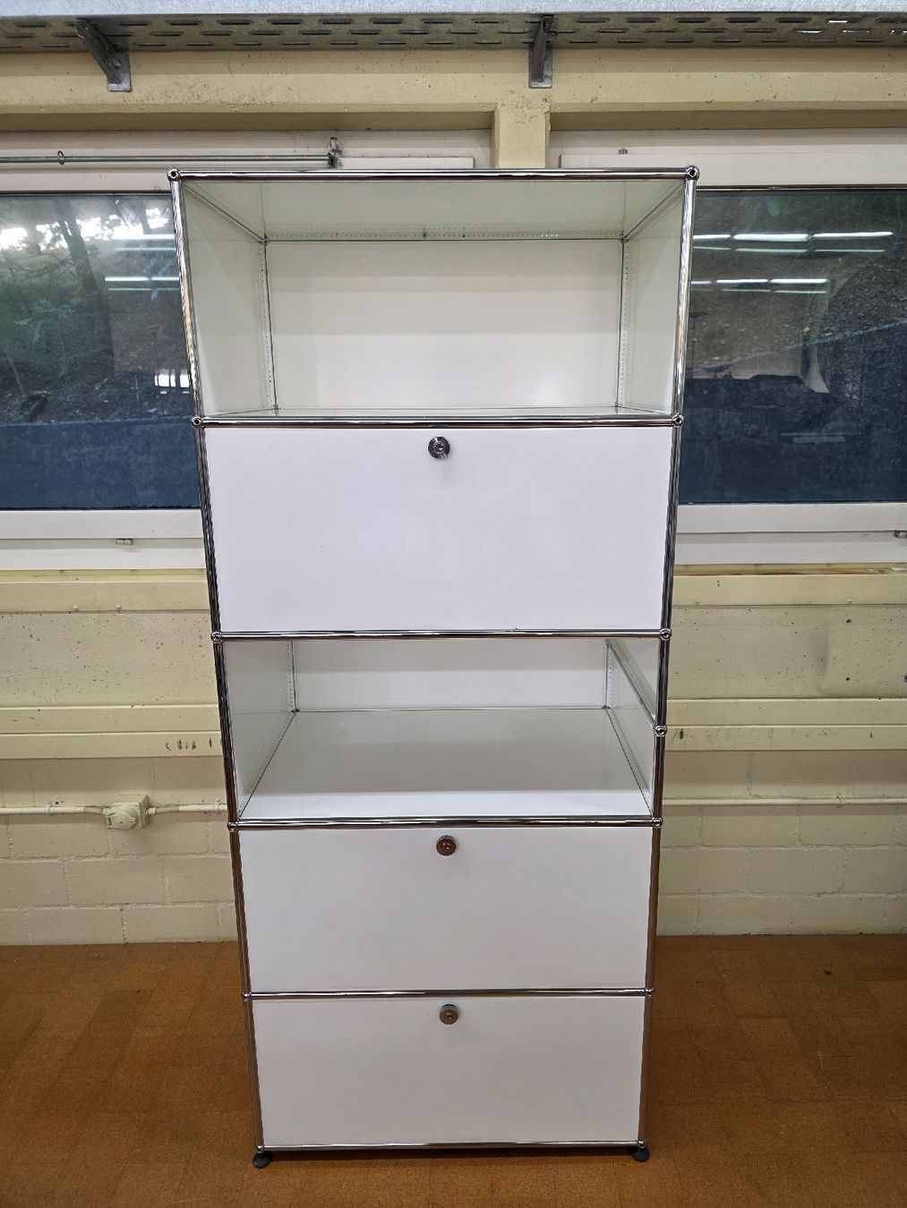USM Scaffali: Designer Regal USM Haller weiss – Usato da Lichtensteig venduto da UsedIN 2
