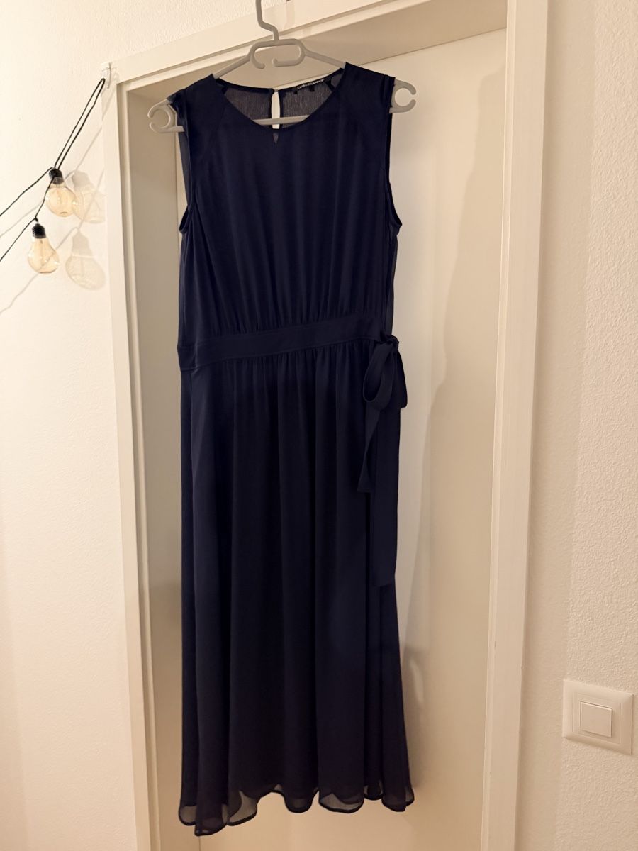 Luisa Cerano Vestiti: Luisa Cerano Sommerkleid dunkelblau – Nuovo (secondo la descrizione) da Zollikerberg venduto da tho_kj7v