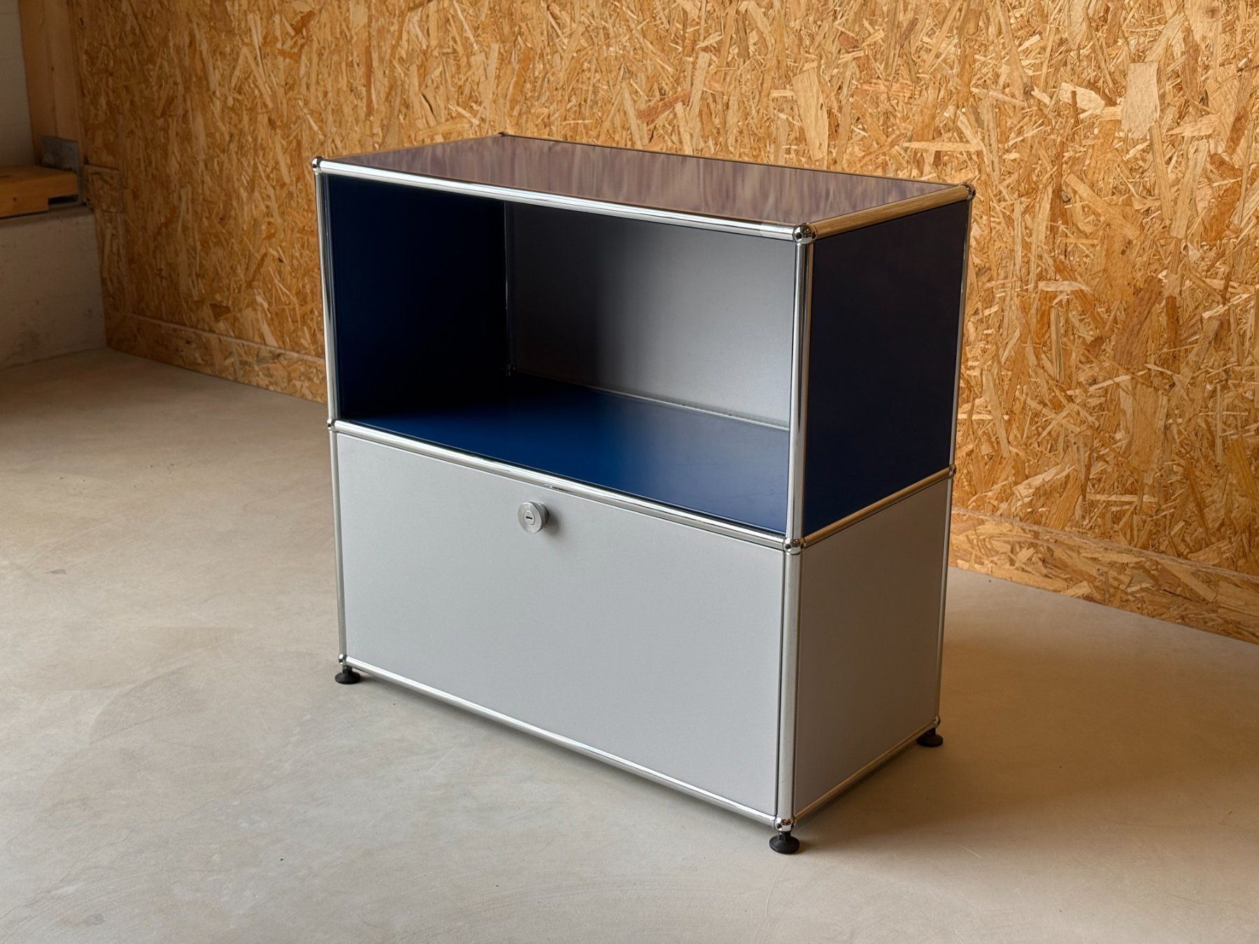 USM Regale: USM Haller Sideboard Regal Blau / Silber – Gebraucht aus Ramsen von Studio82 3