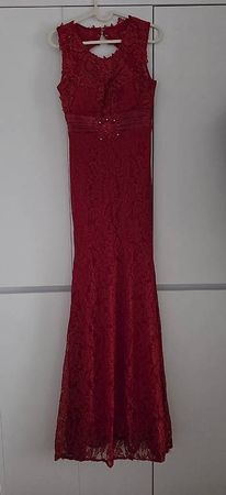 Rotes Abendkleid