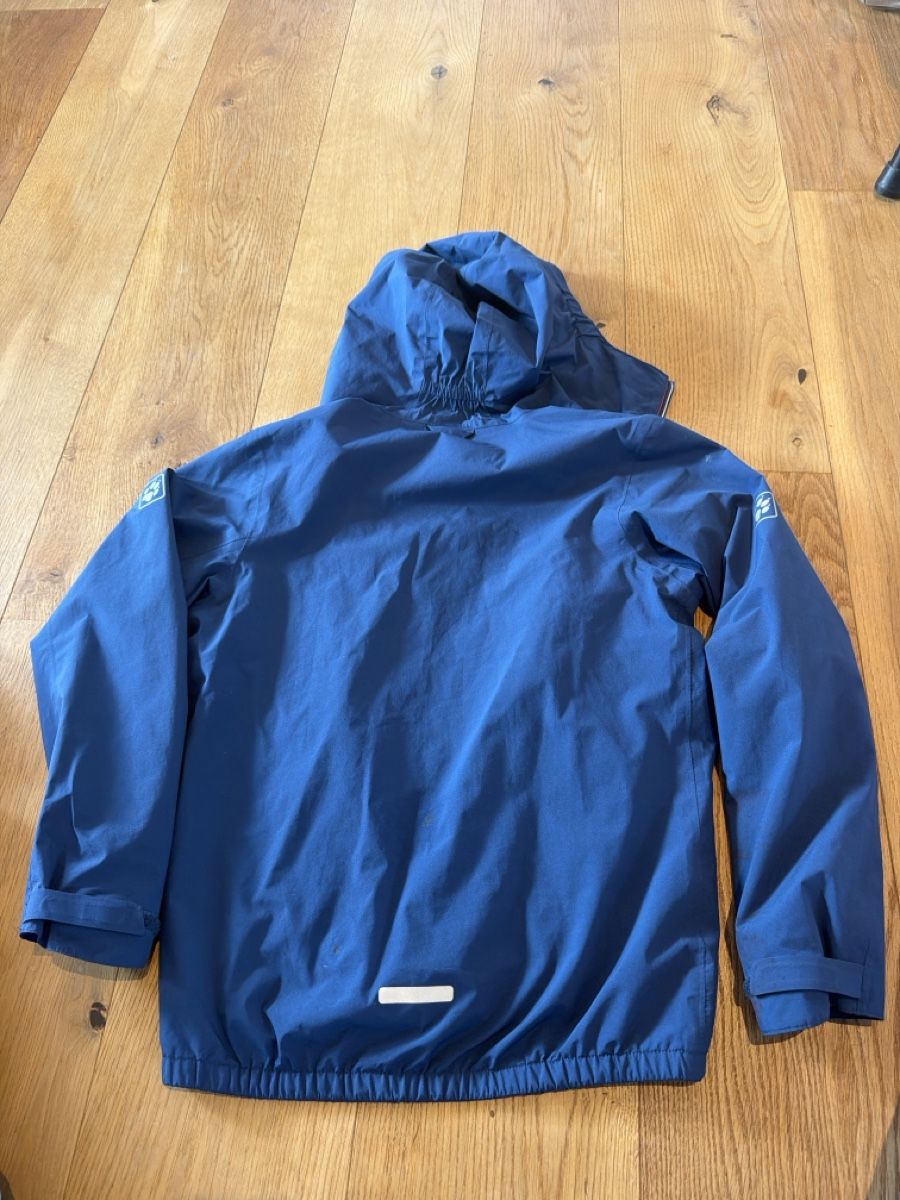Jack Wolfskin Giacche & Cappotti: Regenjacke Jack Wolfskin Grösse 140 – Usato da Düdingen venduto da Jensternli 4