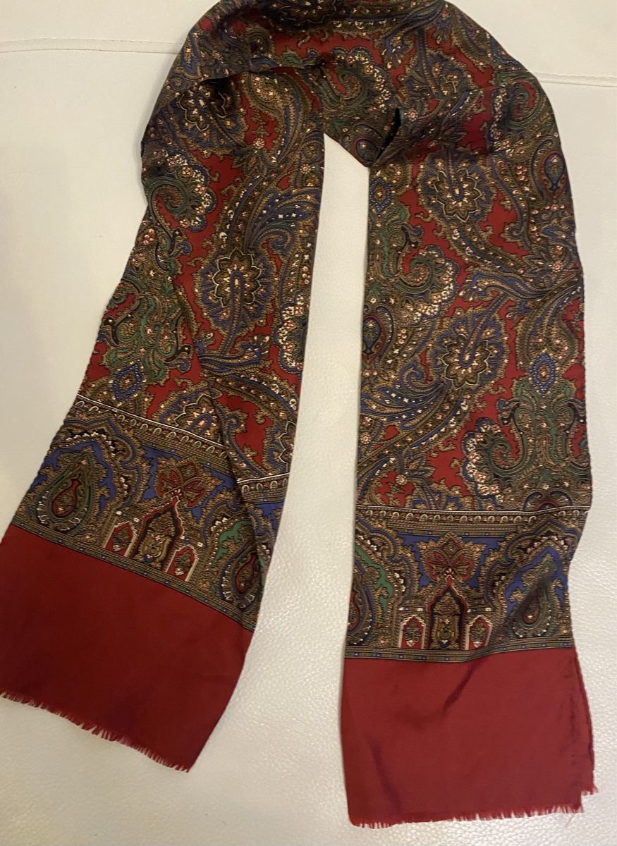Foulards, Tücher & Schals: Seiden Schal 🌸 – Gebraucht aus Opfikon von Luis144