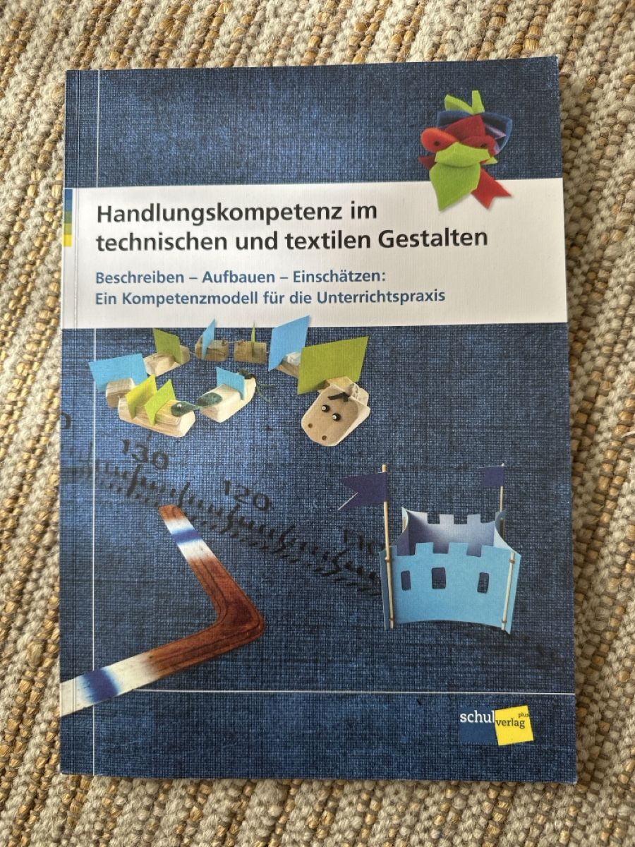 Livres: Handlungskompetenz Technisches und Textiles Gestalten Buch – Neuf (Voir description) à Bern par Ibizaflow