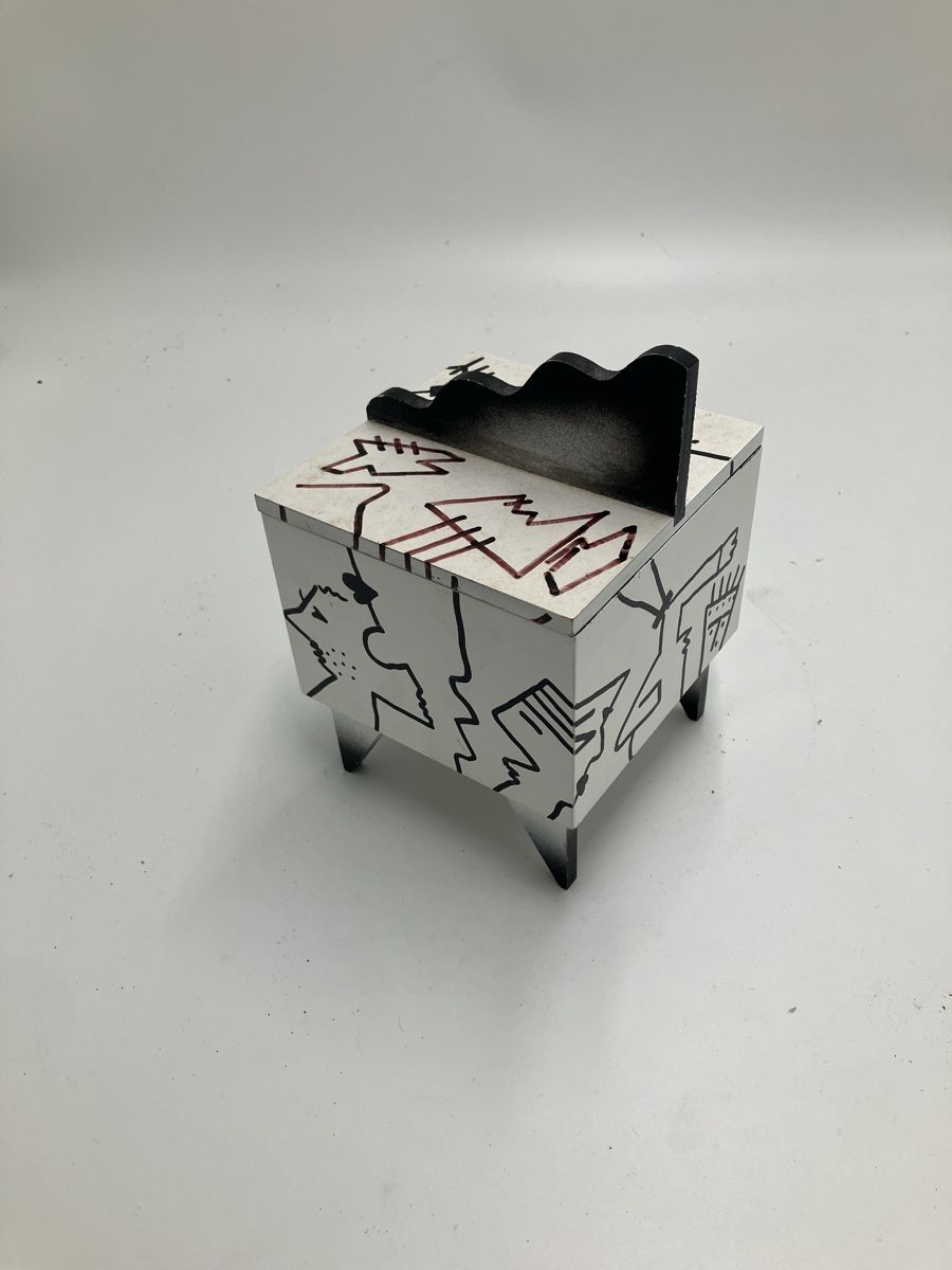 Tutte le decorazioni: Memphis Hollis Fingold vintage box – Usato da fribourg venduto da Retroverso