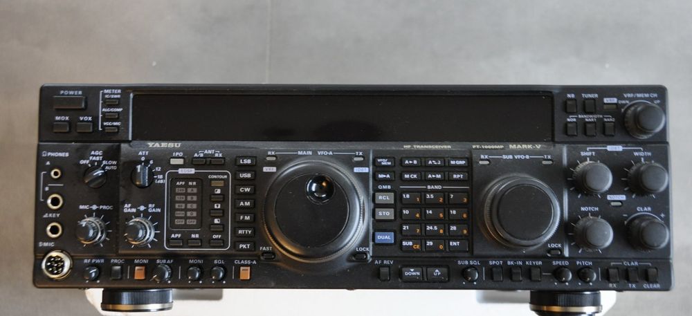 YAESU FT-1000MP MARK V + Alimentation FT 29 (Gebraucht) in Vouvry für ...