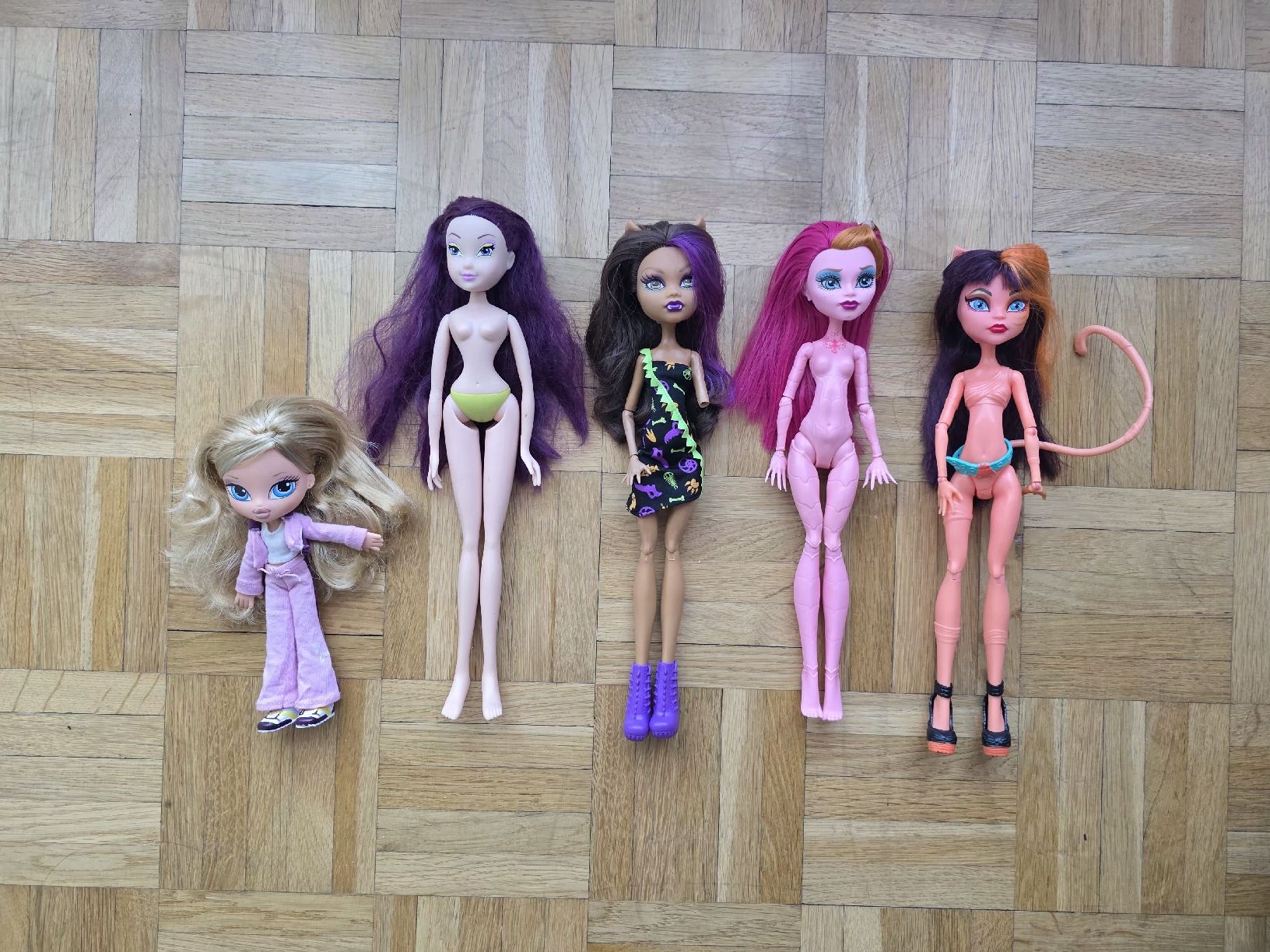 Bambole: lot 5 dolls: Kidz, Winx, Monster high – Usato da Bellinzona venduto da Qwer_h7j7