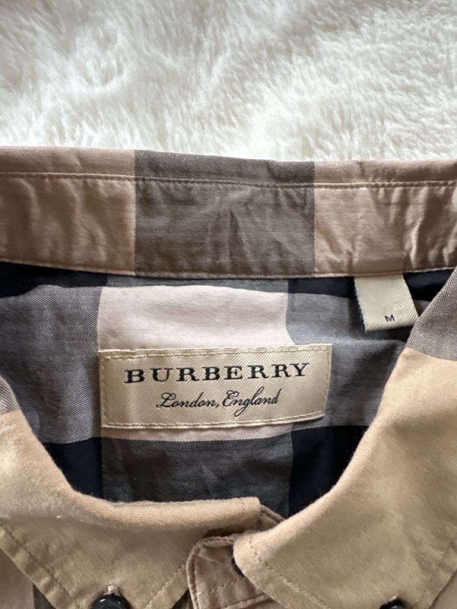 Burberry Camicie: Chemise Burberry M – Nuovo (secondo la descrizione) da Muraz (Collombey) venduto da jaoo21 1
