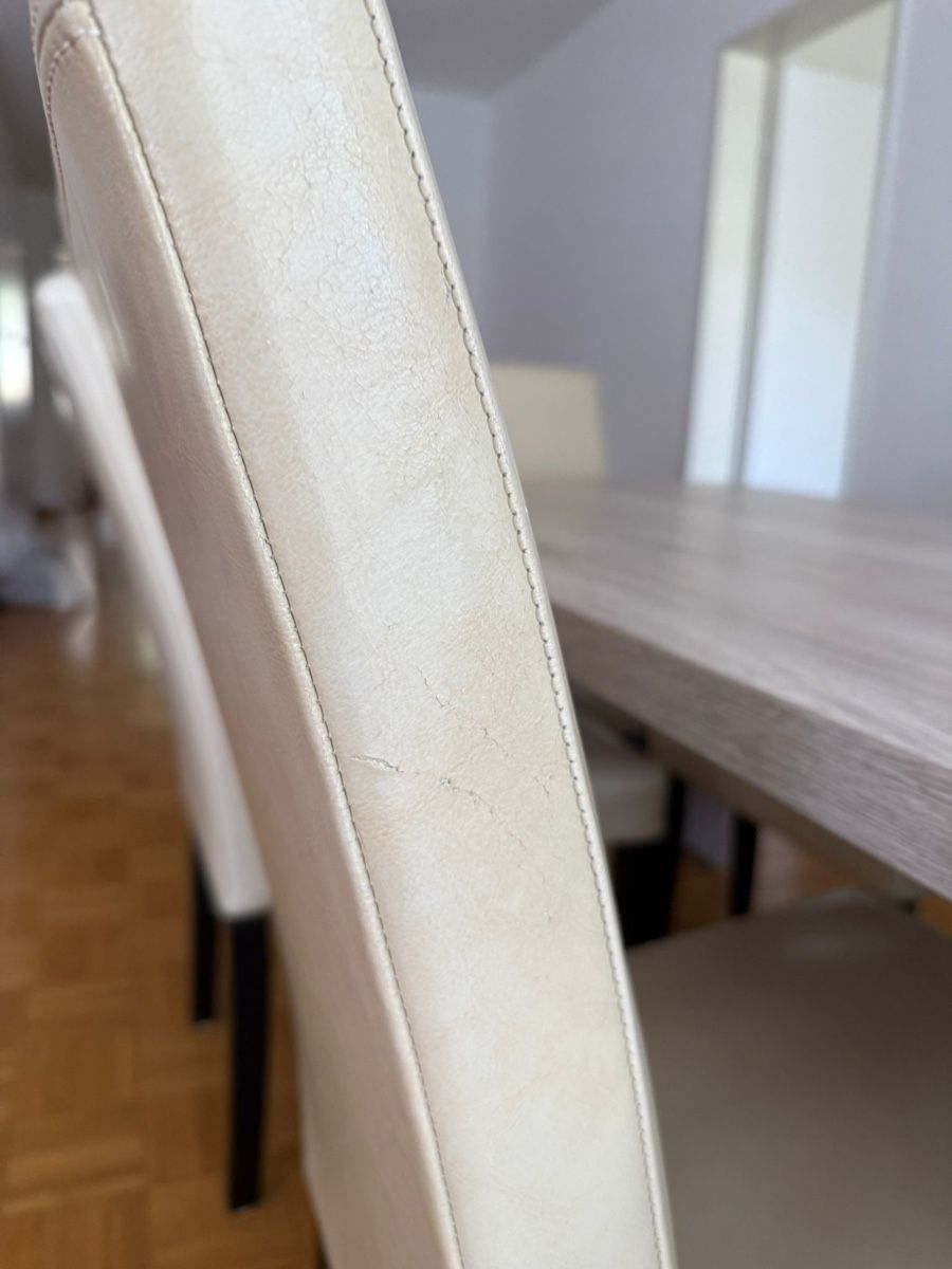 Tischset: Holztisch mit Lederstühlen  – Gebraucht aus Baden von code_name 8
