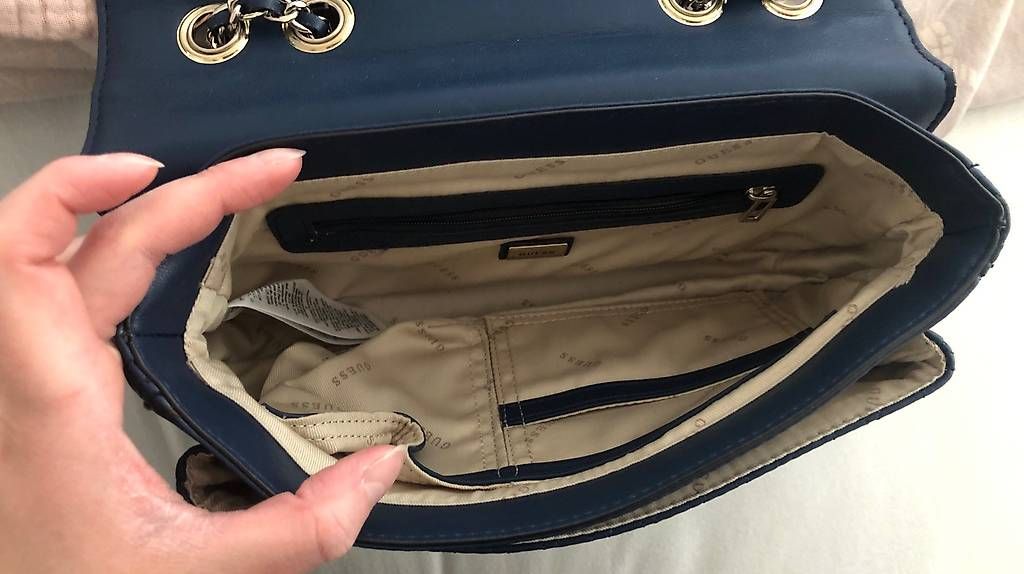 Borse da donna: Guess Tasche  – Nuovo e nell'imballaggio originale da Aarburg venduto da Noemi.H 3
