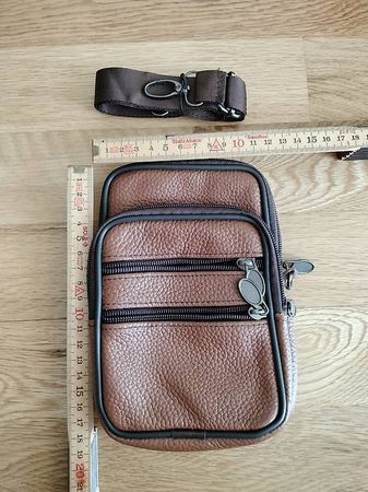 Echtleder Umhänge-Gürteltasche Neu in hellbraun
