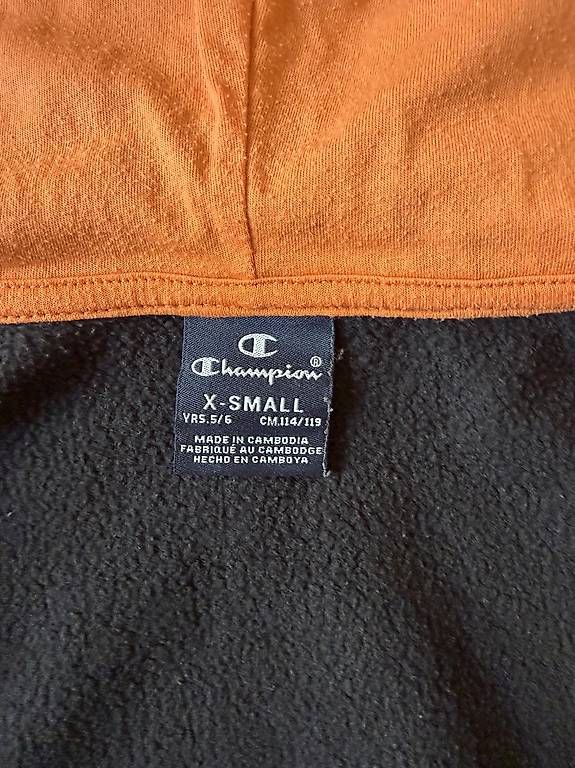 Maglioni & Felpe: Kapuzenpullover  – Usato da Basel venduto da Frani010 3