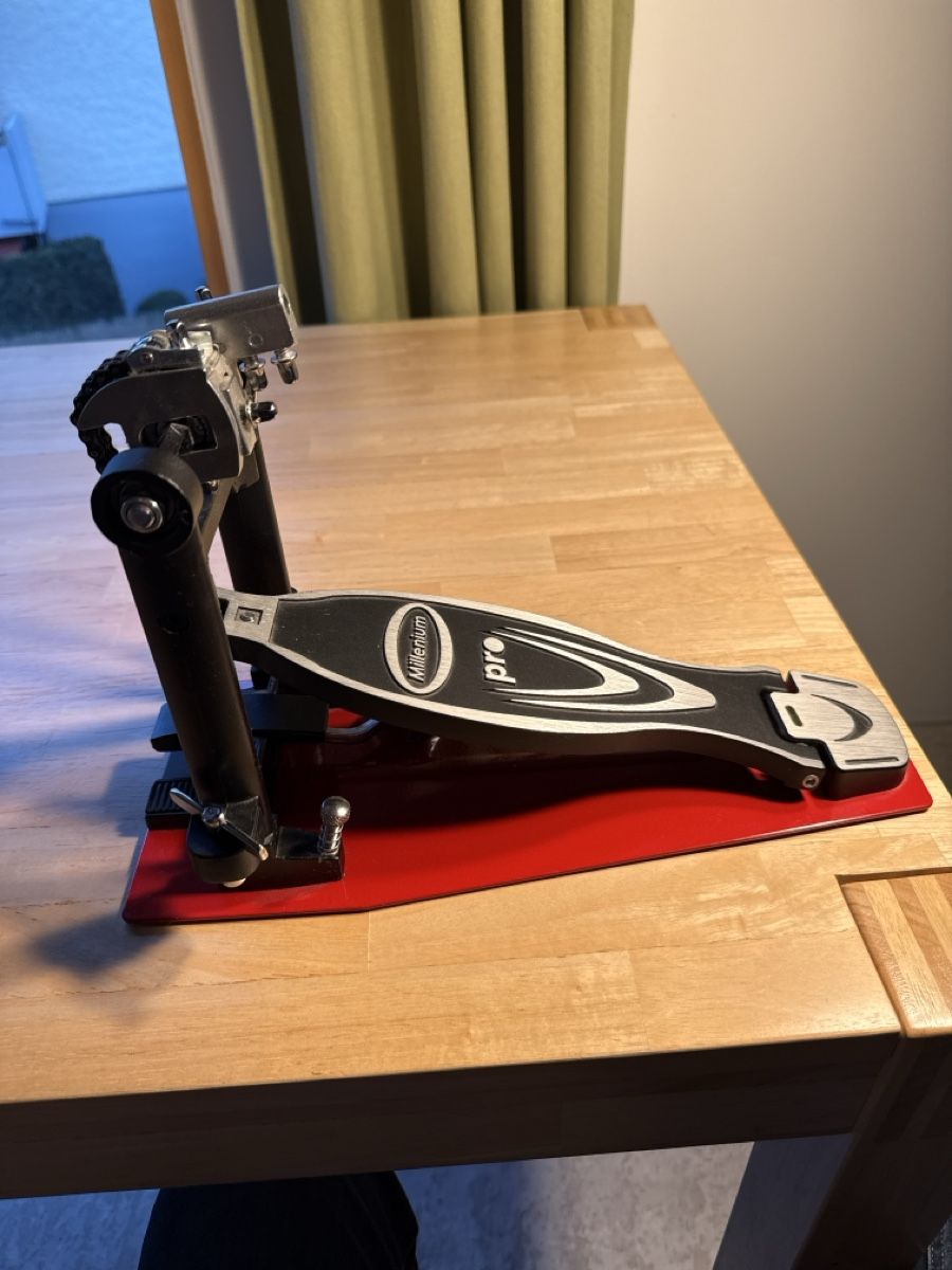 Strumenti musicali: Geniales Millenium PD222 DBD Bass Drum Pedal! – Usato da Zürich venduto da coolismic 4