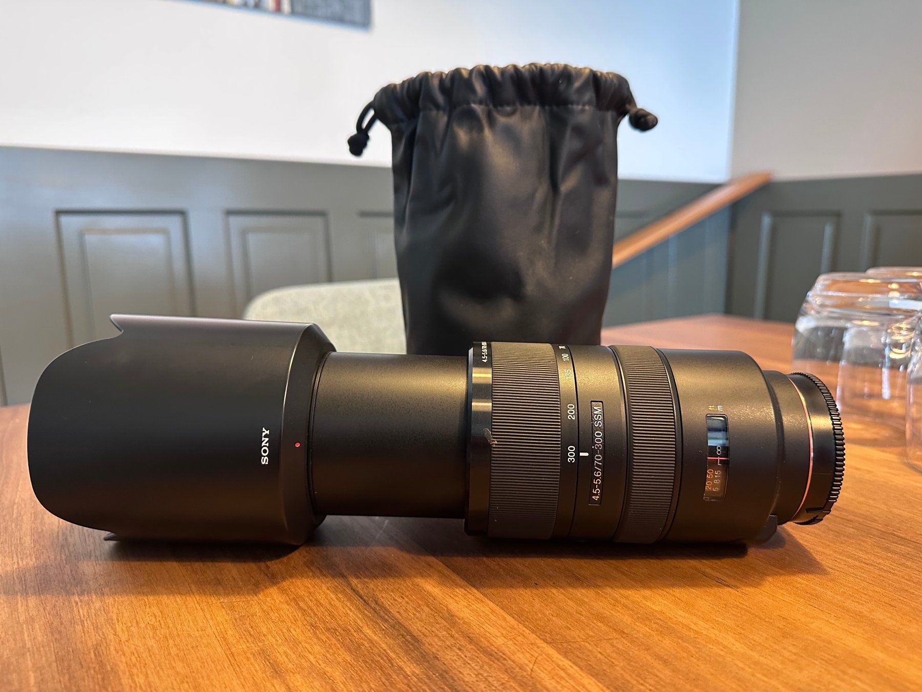 Sony Fotocamera: Sony Alpha 77 II mit 2 Wechselobjektiven – Usato da Eglisau venduto da sar_zt9w 8