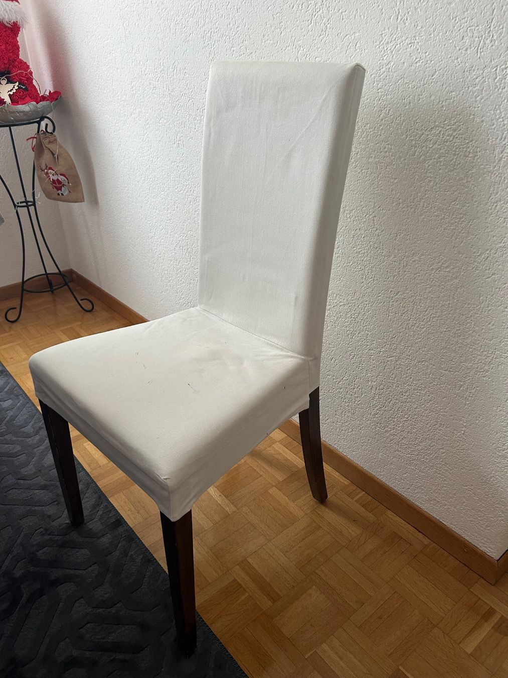 Stühle: 4 Stühle Holz und weiss – Gebraucht aus Männedorf von sna_sp7l