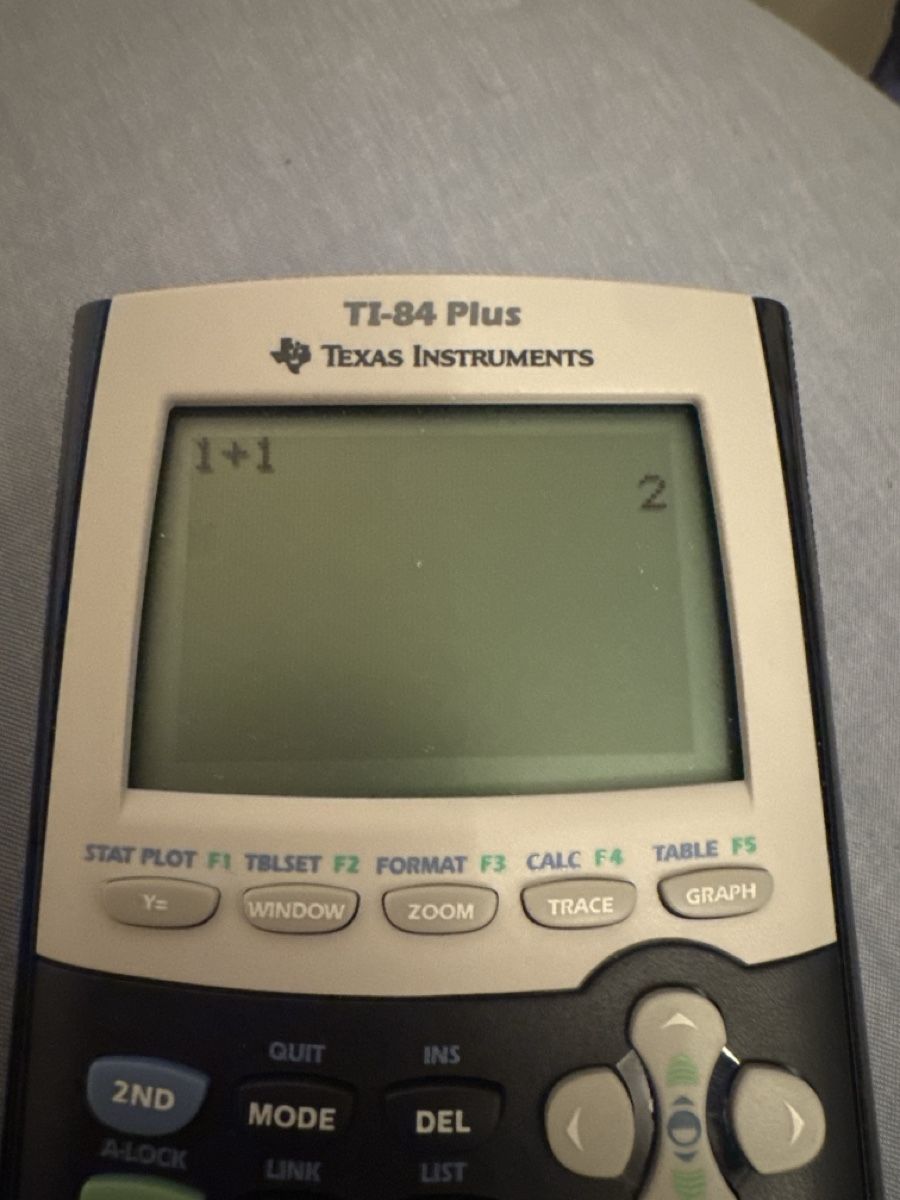 Texas Instruments Calculatrices: Texas Instruments TI-84 Plus – D'occasion à Zürich par SalernoElia 1