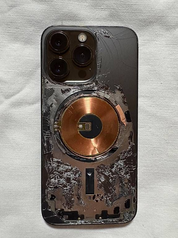 Telefoni cellulari / Smartphones: iPhone 13 Pro, Graphite, 256GB – Difettoso da Lüchingen venduto da andimaus0681 1