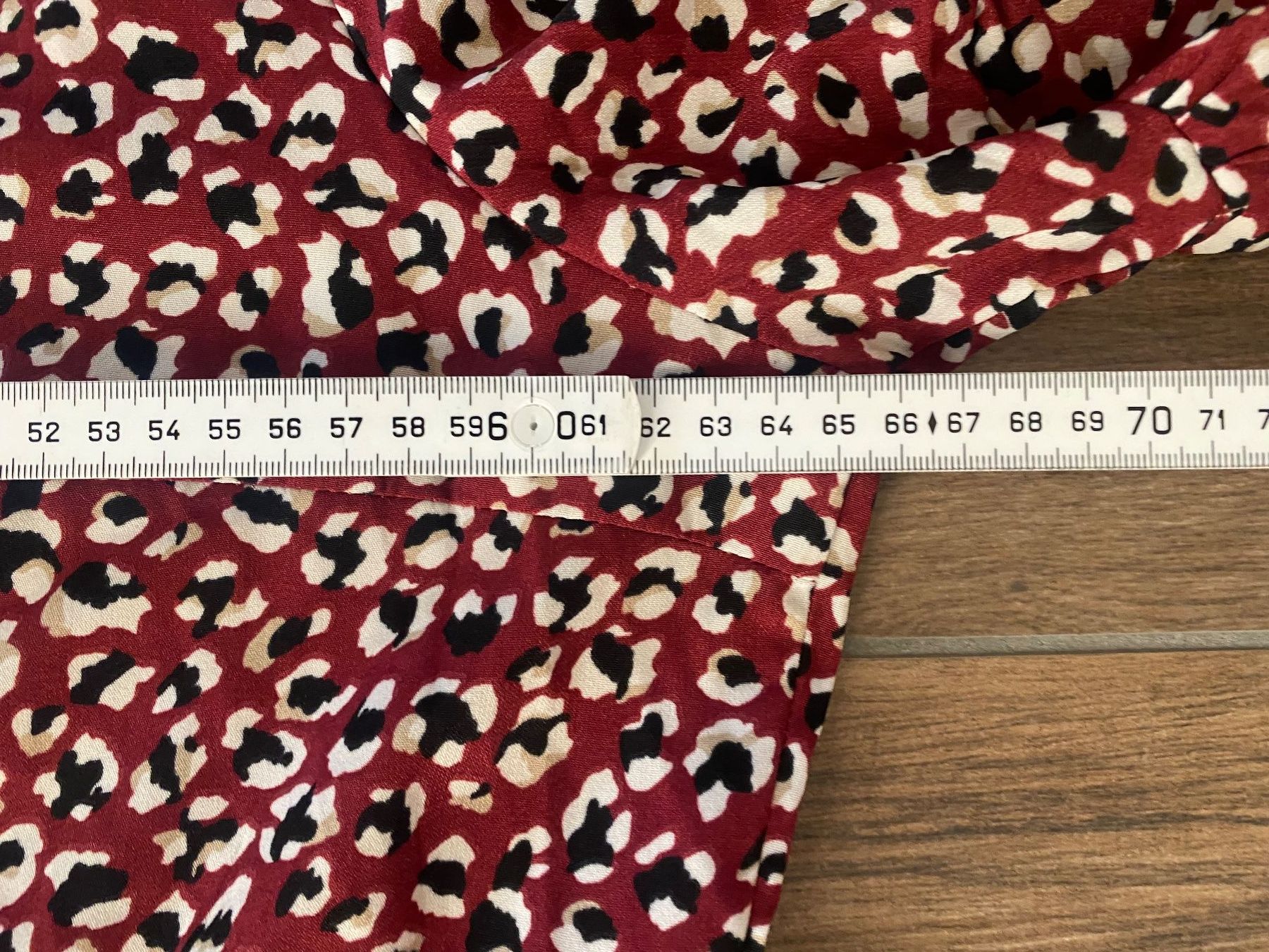 Shein Kleider: Kleid mit Muster bordeaux Gr. 4XL / Gr. 52 – Gebraucht aus Pratteln von a23_j2gs 4