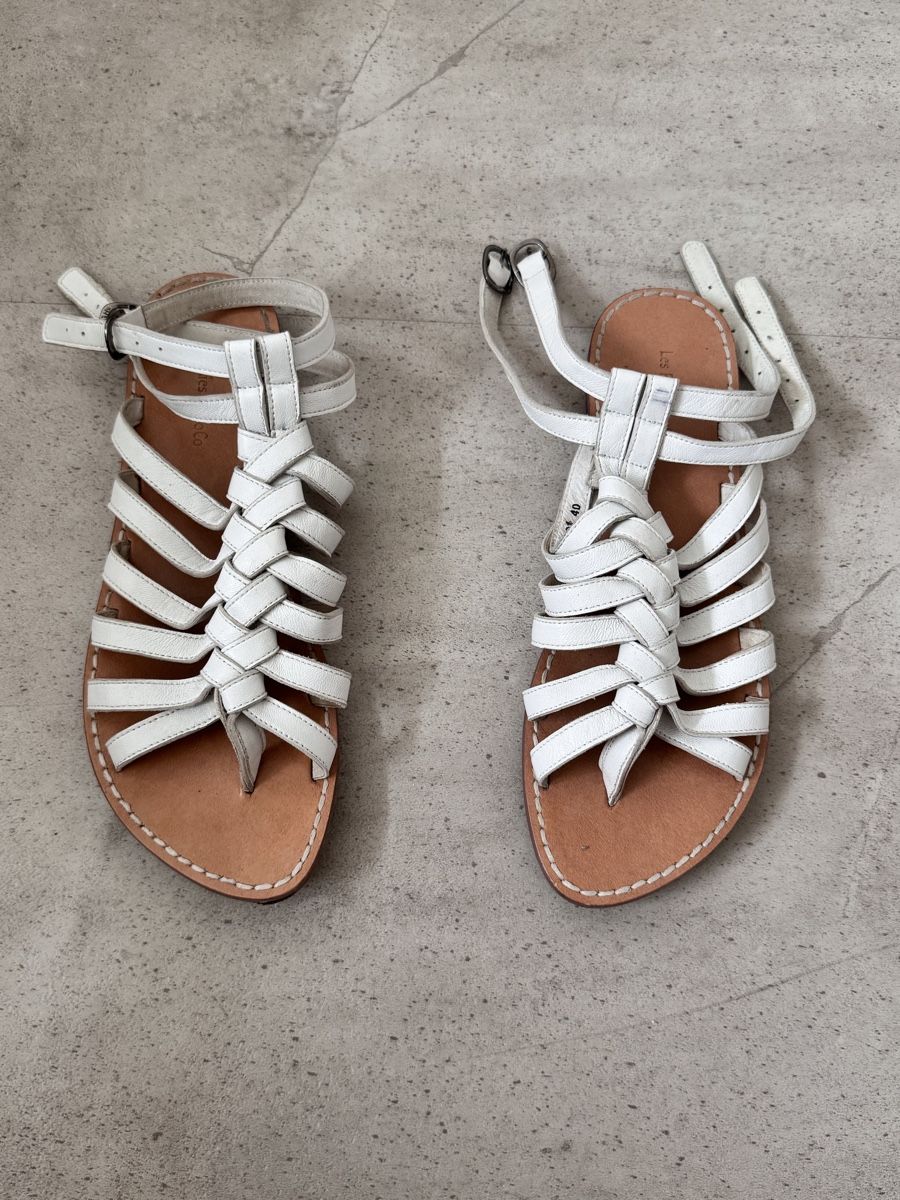 Scarpe da donna: Sandali pelle bianchi gr.40 – Nuovo (secondo la descrizione) da Samedan venduto da lau_q8yh 1