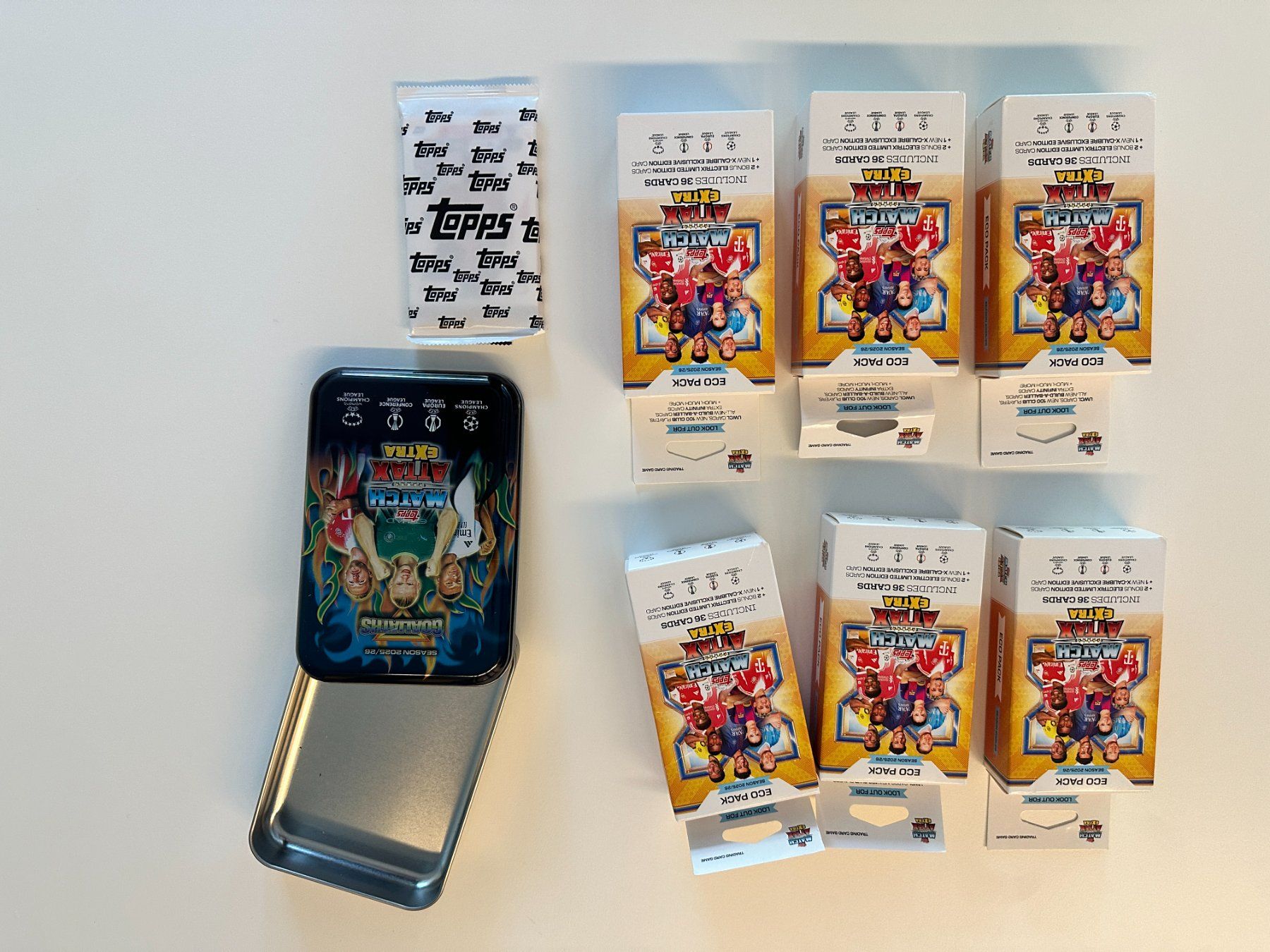 Topps Carte collezionabili: Topps Match Attax Extra Karten Set mit Box – Nuovo e nell'imballaggio originale da Zürich venduto da xalxo