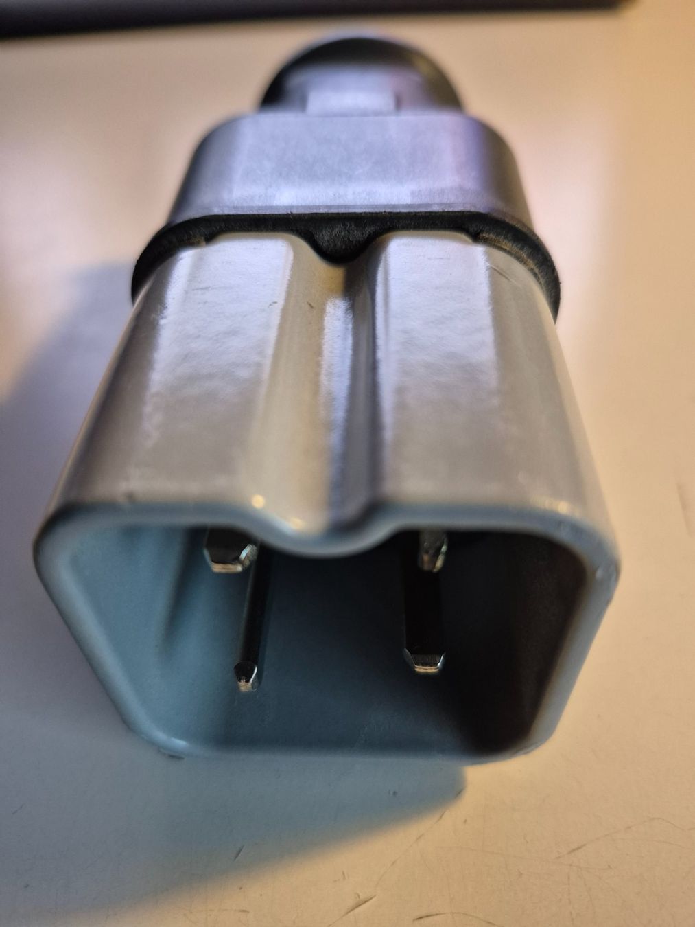 Feller Spine: Stecker J15/4 3LPE 500 V – Usato da Sursee venduto da Ursus_LU 2