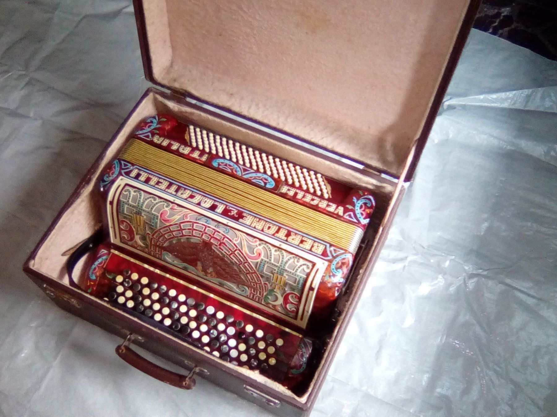 Musikinstrumente: Handharmonika Bertone & Locatelli 1921-1949 – Gebraucht aus Stüsslingen von Toppix 6