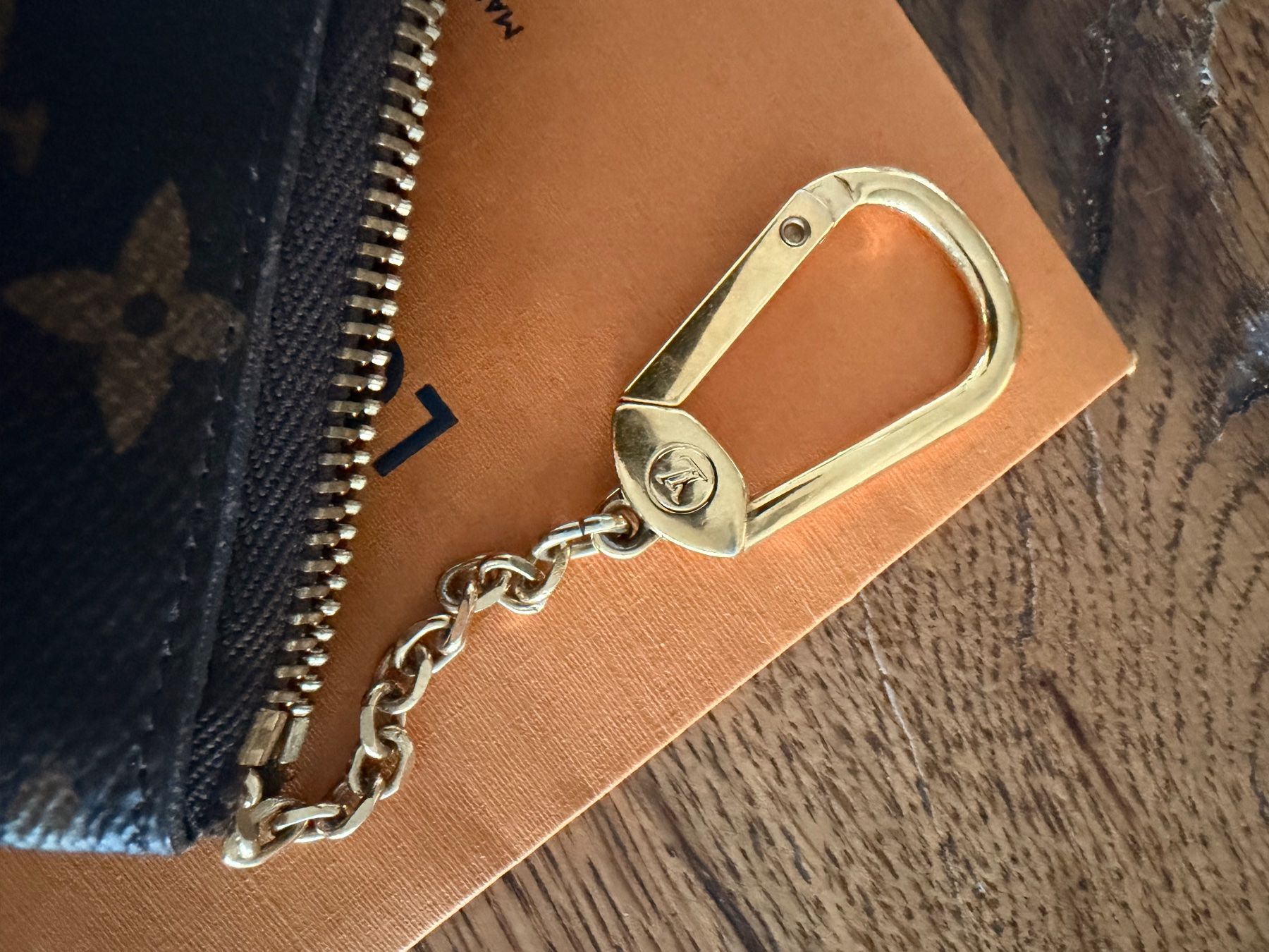 Portachiavi: Original Louis Vuitton Pochette Cle Monogramm/Kartenetui – Usato da Würenlos venduto da Ela_73 1