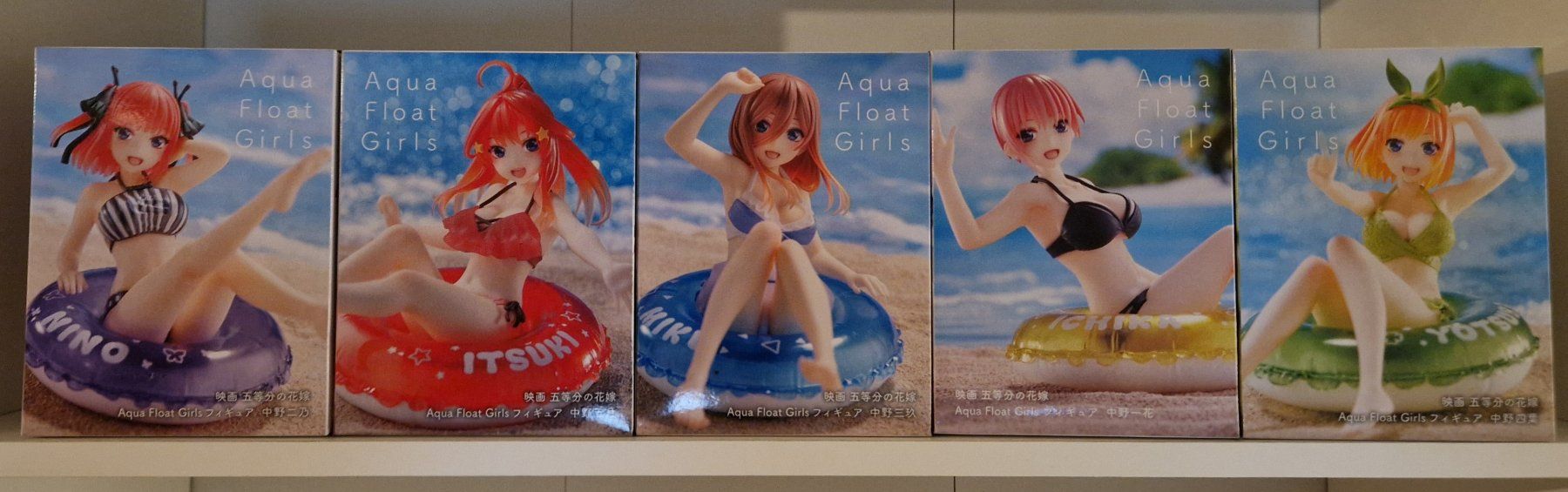 Statuette: The Quintessential Quintuplets Aqua Float Girls complet – Nuovo e nell'imballaggio originale da St-Imier venduto da ATTAKSHOP 7