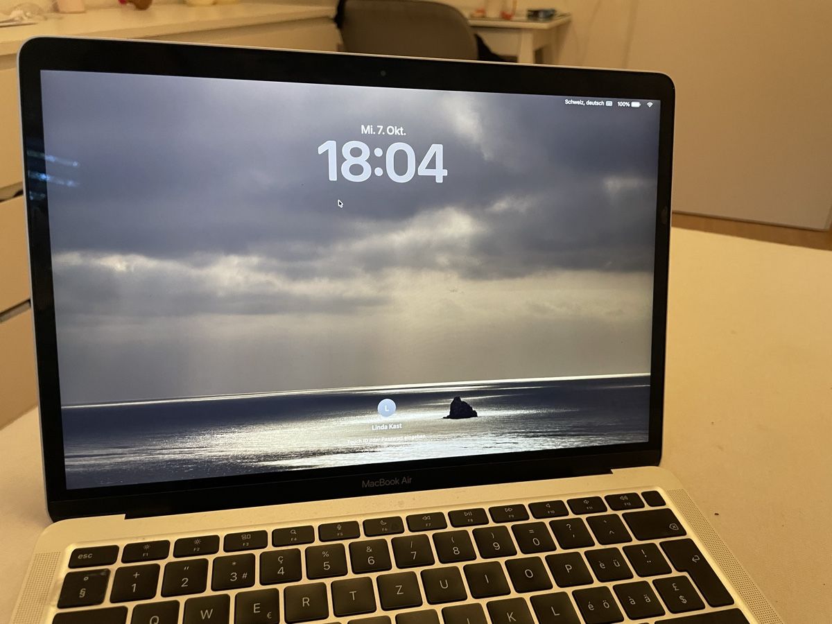 Apple Notebooks: Apple MacBook Air silber – Neu (gemäss Beschreibung) aus Winterthur von lin_km8r 3