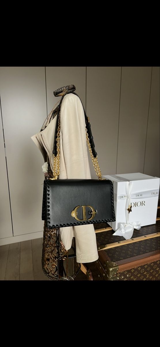Dior Borse da donna: DIOR Tasche Montaigne, neu, Fullset  – Nuovo (secondo la descrizione) da Kilchberg ZH venduto da happyymee