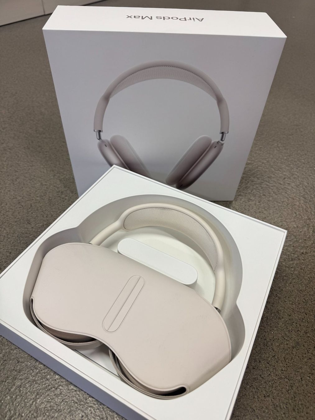 Apple Casques audio: AirPods Max – Neuf avec emballage d'origine à Gollion par Mhoplay 2