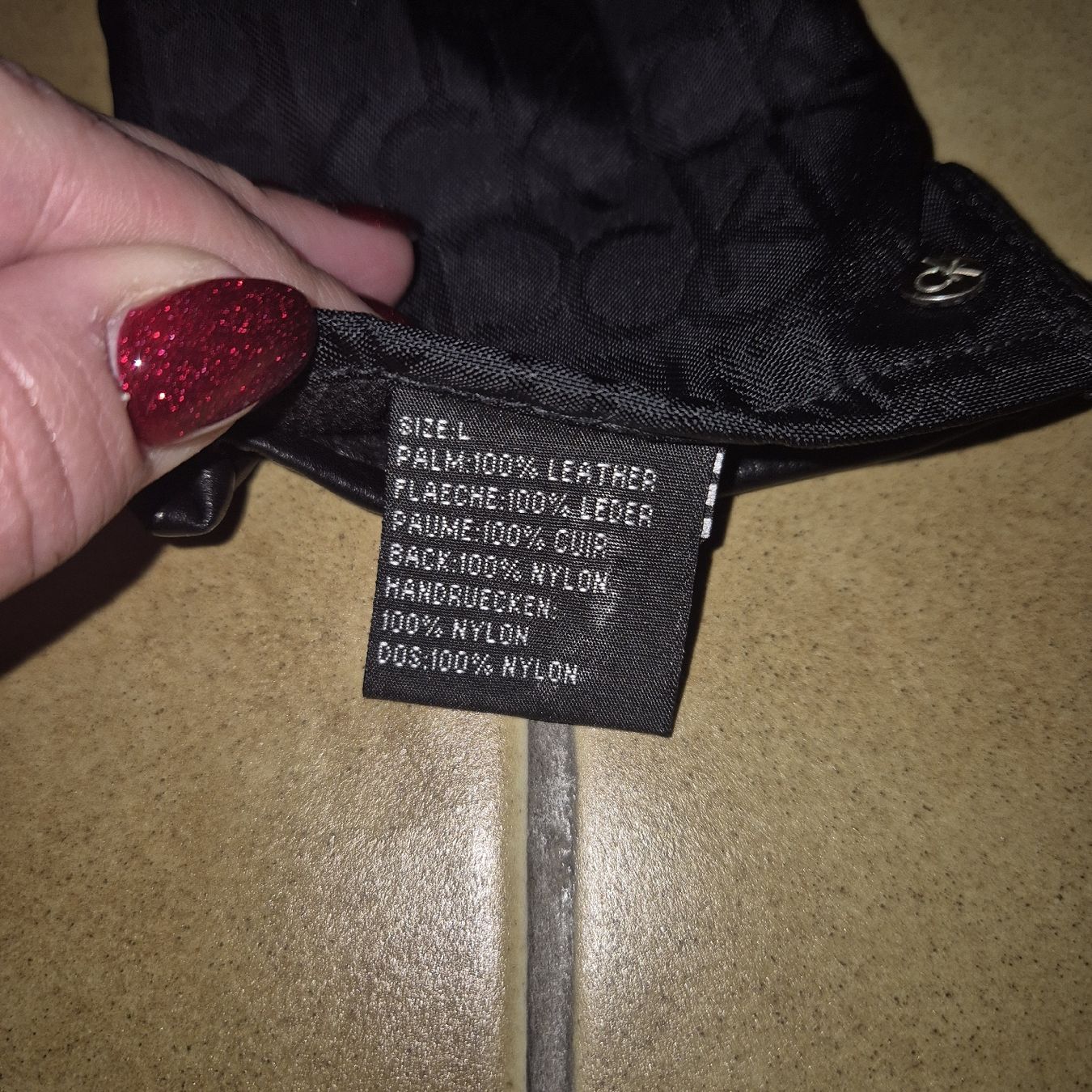 Calvin Klein Handschuhe & Handstulpen: Guanti neri Calvin Klein - taglia L – Neu (gemäss Beschreibung) aus Rancate von sarah357 2