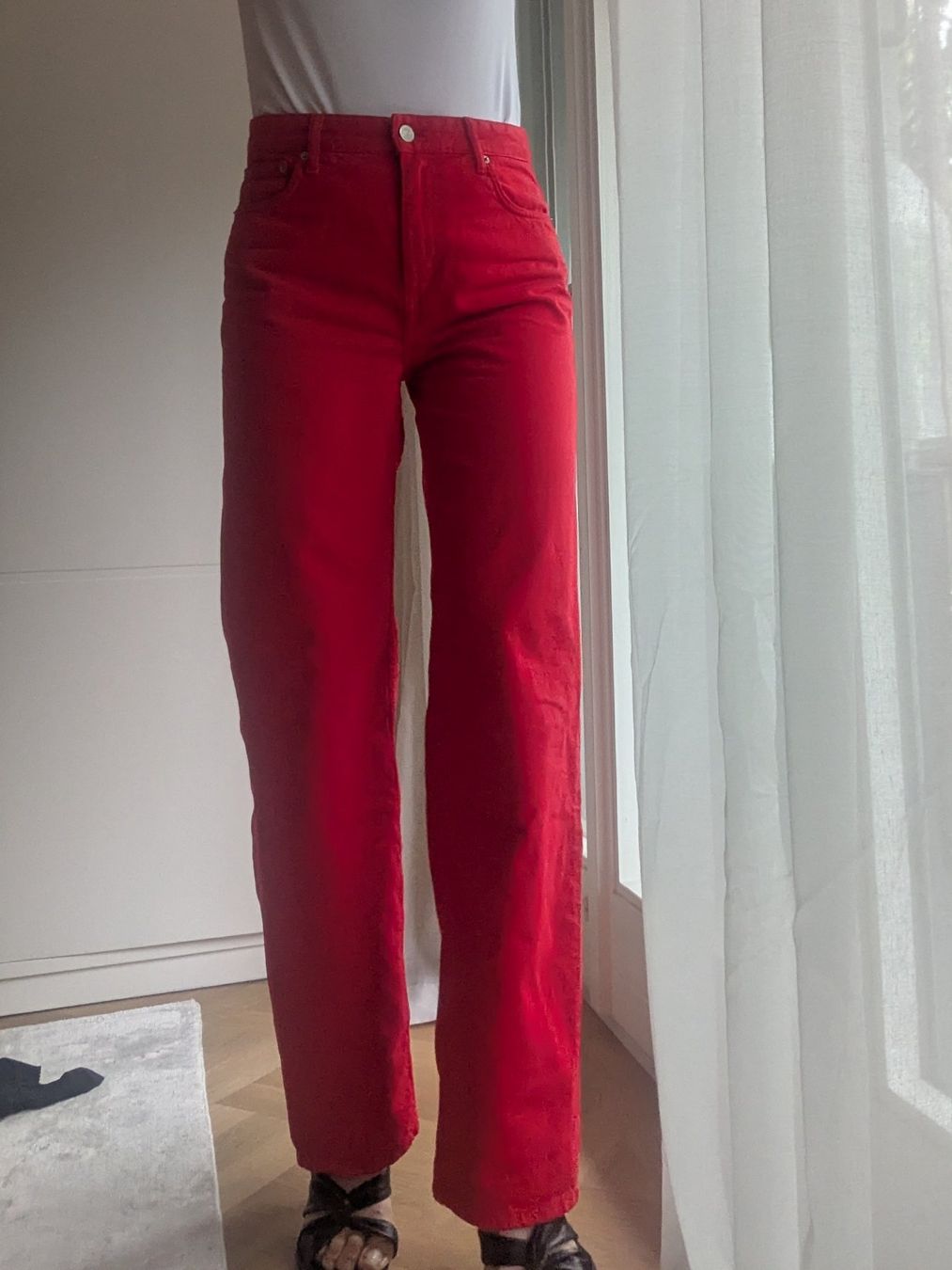 Zara Jeans: Jean droit wideleg rouge – Nuovo (secondo la descrizione) da Genève venduto da madlainaboillat 1