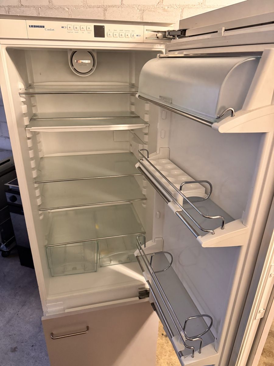 Frigoriferi: Liebherr Kühlschrank mit Gefrierschrank – Usato da Horw venduto da dancav 1