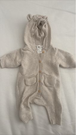 Baby Strampler H&M Strick Kapuze Grösse 56 guter Zustand