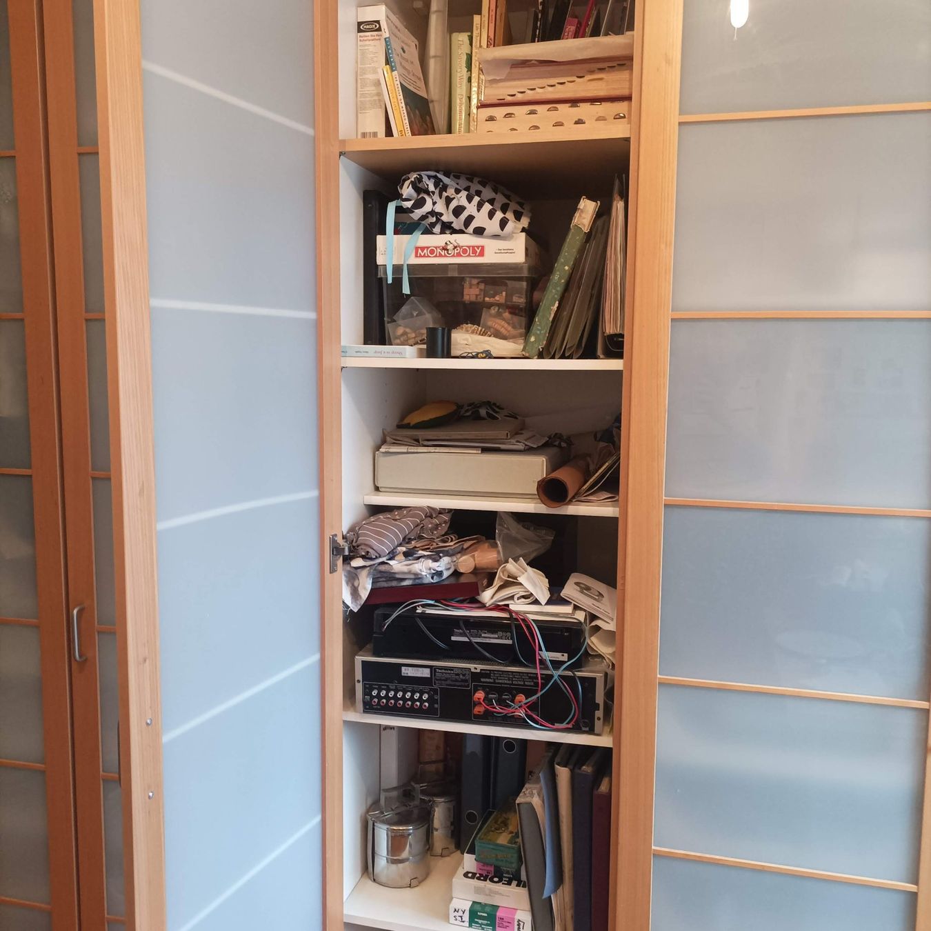Schränke: Kleiderschrank – Gebraucht aus Zürich von janinehudson 6