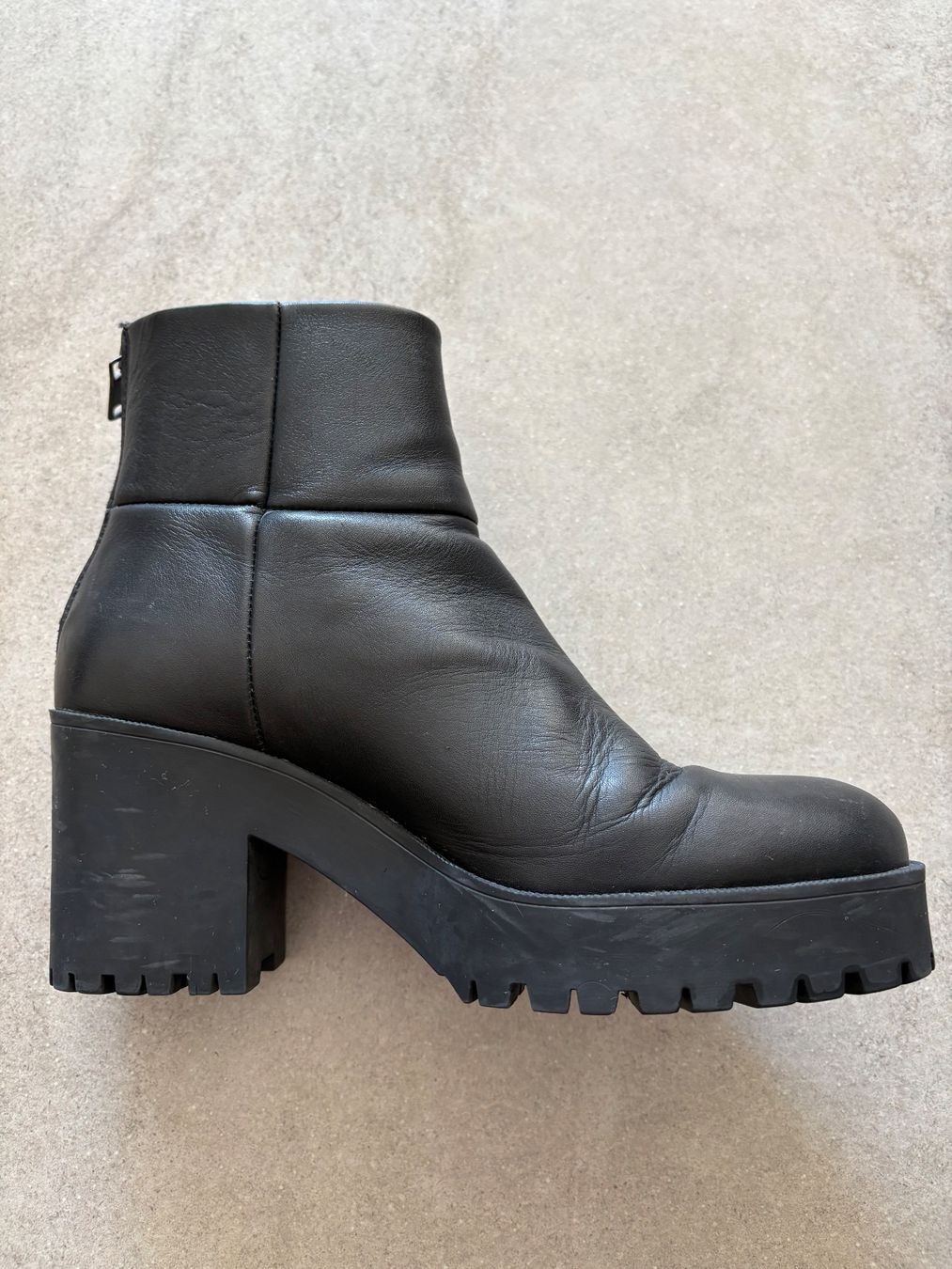 Zara Damenschuhe: Zara Lederstiefeletten Gr. 38 – Gebraucht aus Basel von El_Haraldo 1