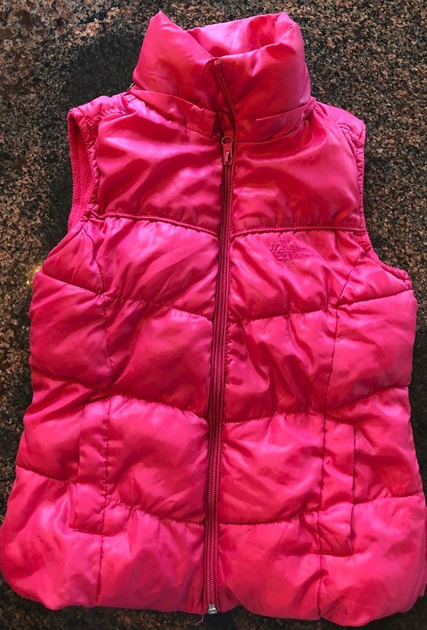 Zara Altro abbigliamento per bambino: Kinder-Gilet (134) – Usato da Grüningen venduto da tienda100