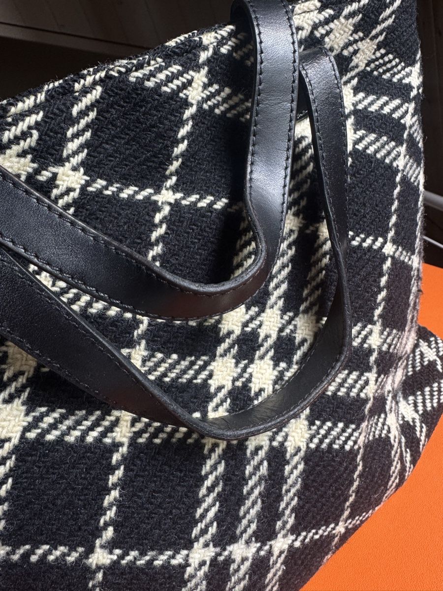 Sacs femmes: Burberry bag vintage  – D'occasion à Zürich par Anastasiya_g 1