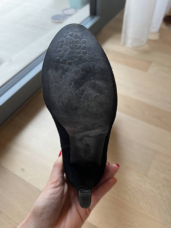 Scarpe da donna: Stiefel schwarz – Usato da Dübendorf venduto da fadrinli 3