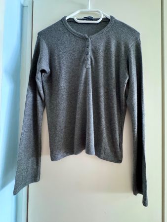 Pull léger gris manches longues Brandy Melville