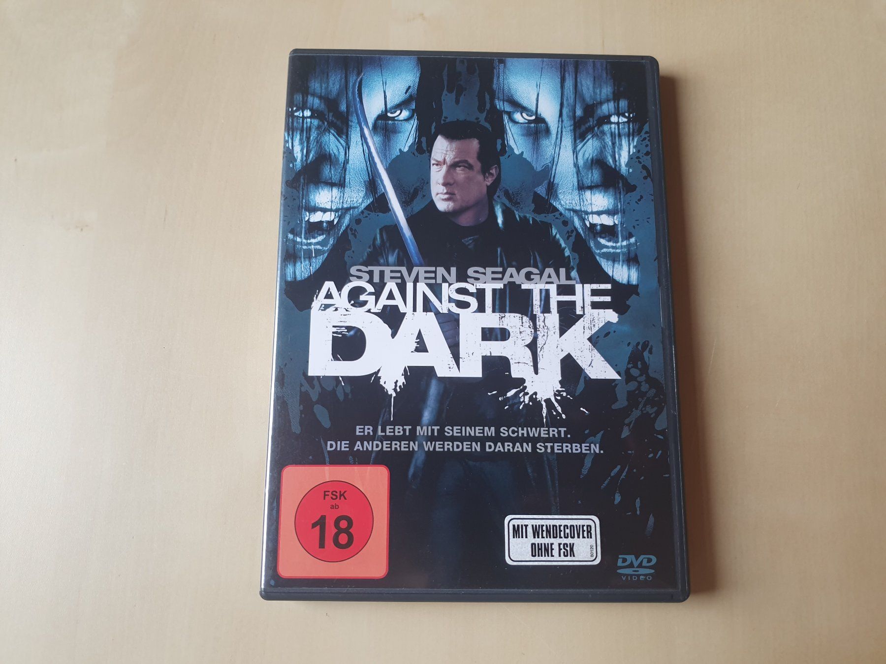 Tutti i DVDs: Against the Dark – Usato da Stansstad venduto da collectorsshop