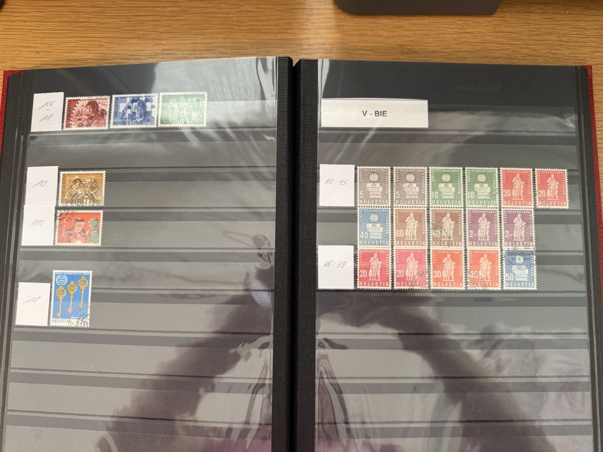 Tutti i francobolli: Album mit 16 Seiten Dienstmarken – Usato da Murgenthal venduto da Tina_4055 7