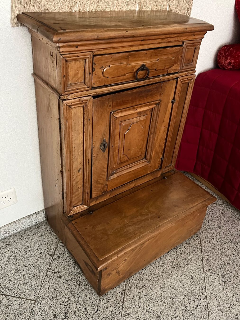 Commodes: Antiker Betschemel – D'occasion à Adliswil par Mandela