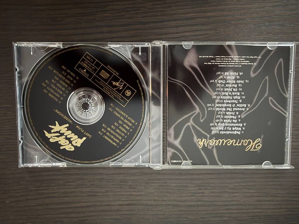 CD: Daft Punk  Homework CD original 1997 (Virgin) – Usato da Jussy venduto da AlexVend 1